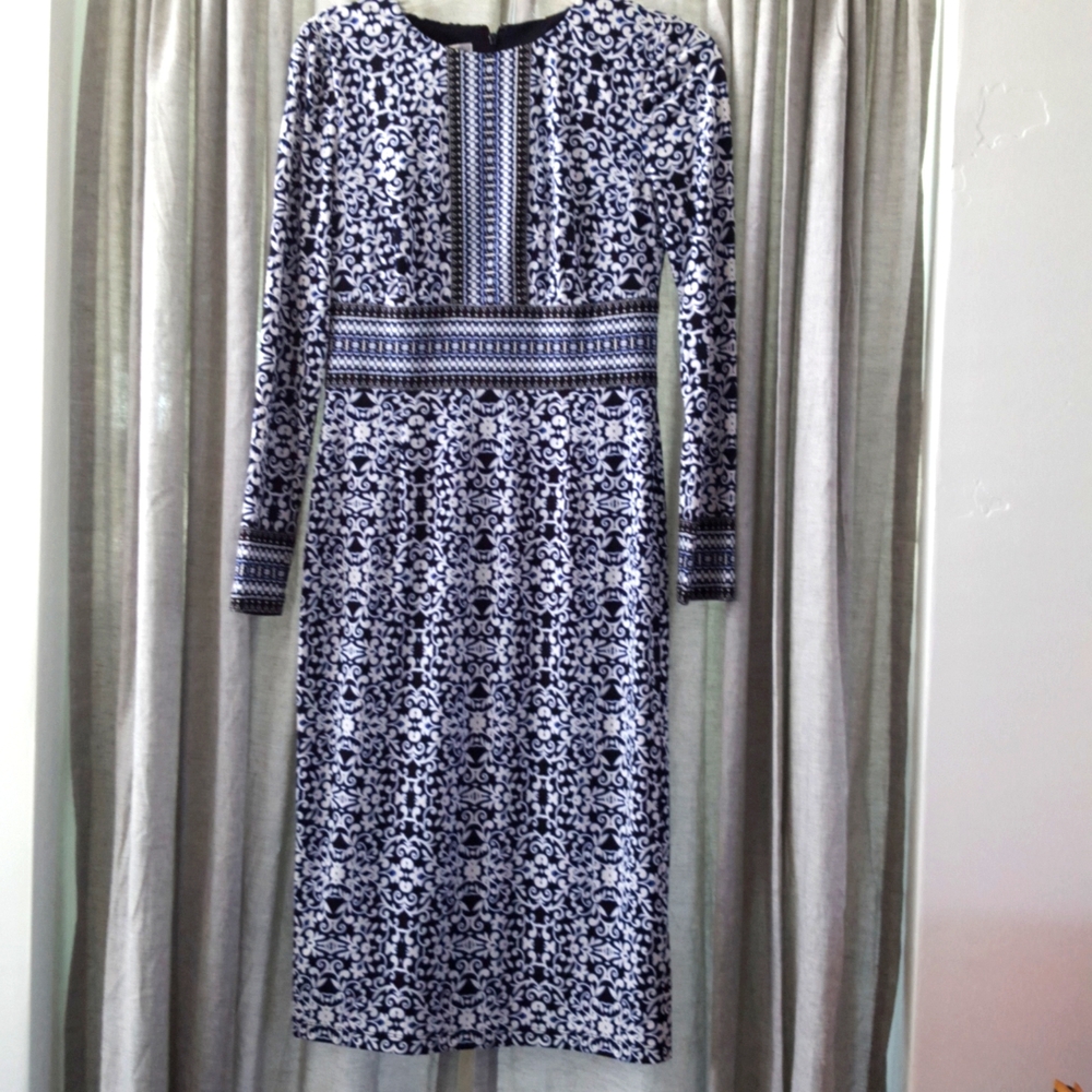 Maggy London midi dress
